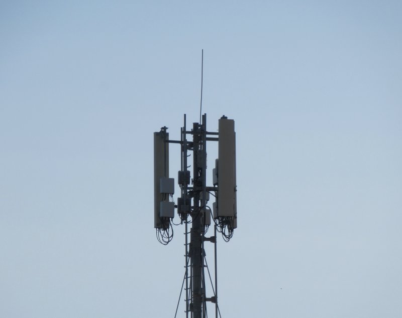 Cell tower
