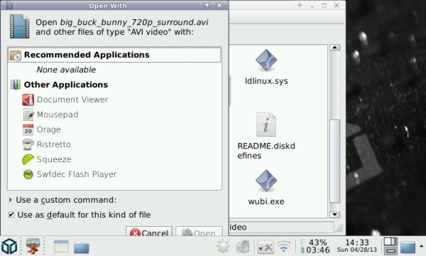 Not playing video automatically