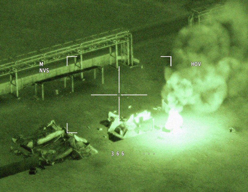 Night combat, Apache gun camera