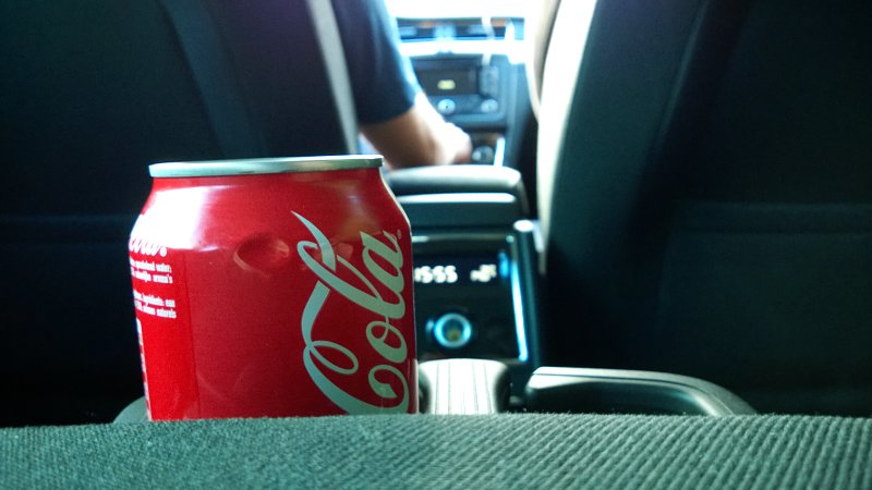 Armrest & cup holders