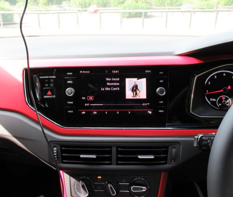 Infotainment system, playing music